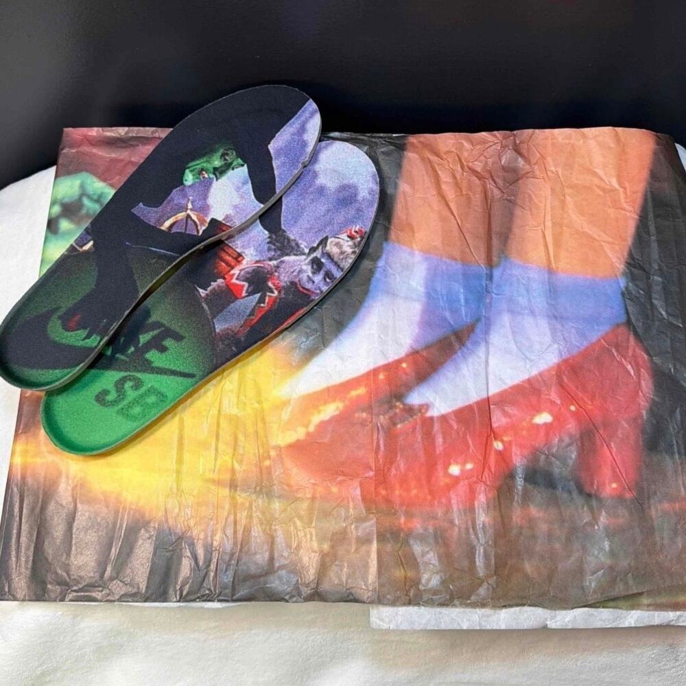 Nike Dunk Low SB 'Poppy Field Wizard of Oz' | FZ1291-600 | 10M - Picture 11 of 13